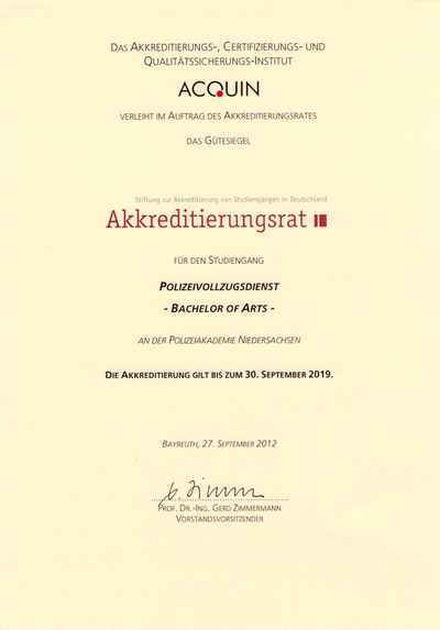 Akkreditierungurkunde 2012