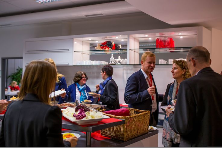 Gespräche am Bayrischen Buffet