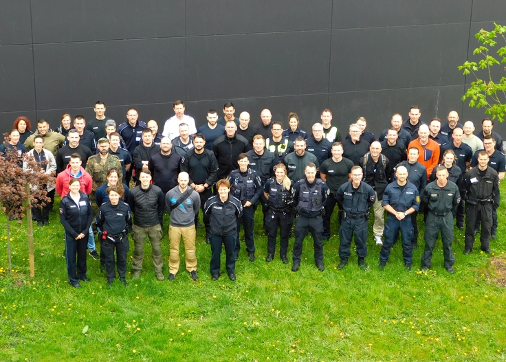 Über 100 Personen nahmen an der Veranstaltung teil, hier nur ein kleiner Teil der Expertinnen und Experten.
